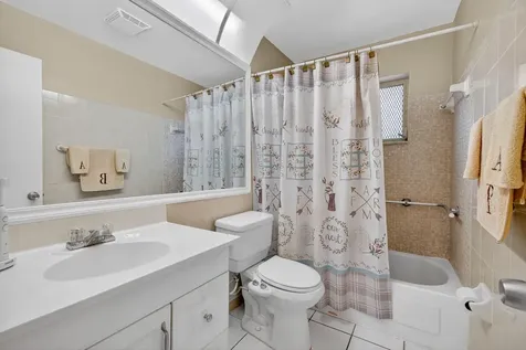 3051 Nw 1st Drive Pompano Beach FL 33064
