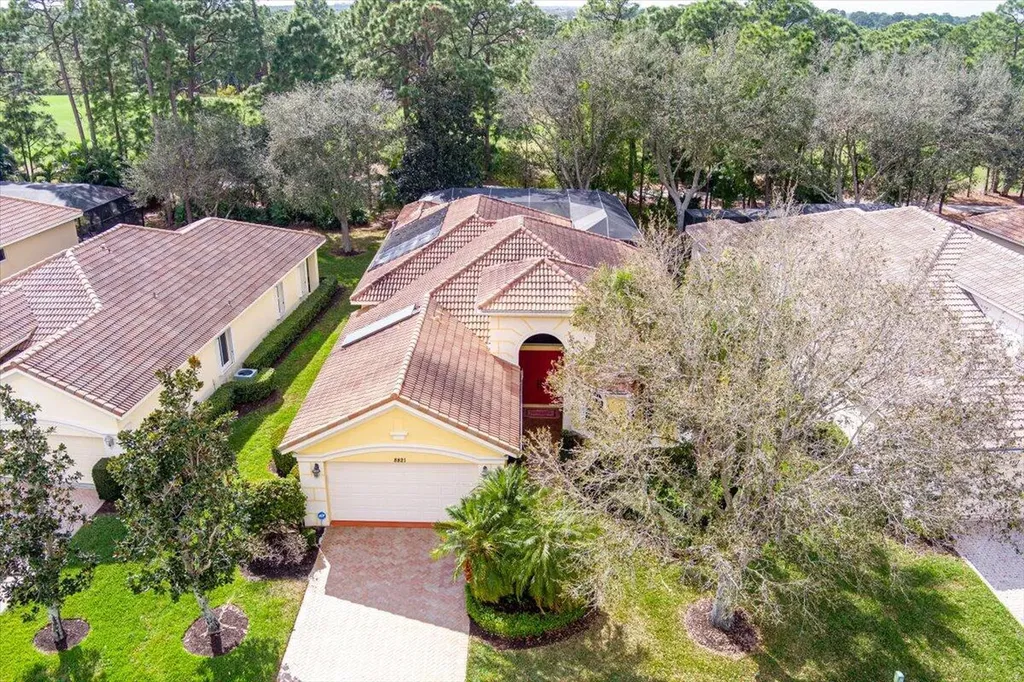 8821 Champions Way Port Saint Lucie FL 34986