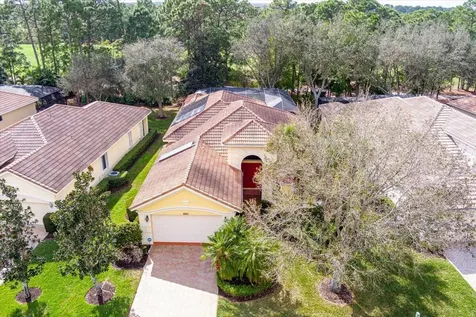 8821 Champions Way Port Saint Lucie FL 34986