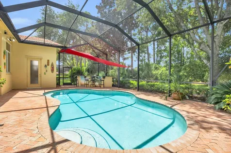8821 Champions Way Port Saint Lucie FL 34986