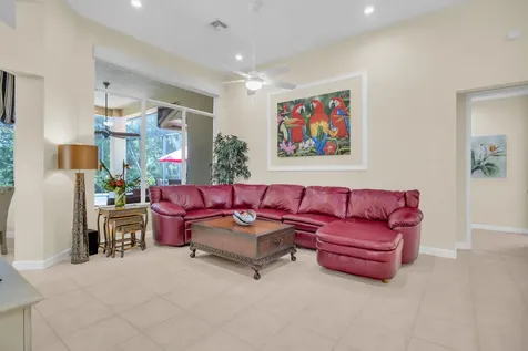 8821 Champions Way Port Saint Lucie FL 34986