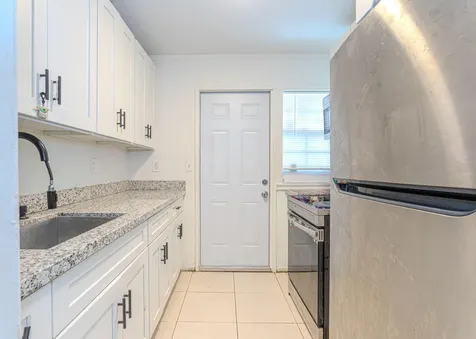 822 30th Court West Palm Beach FL 33407