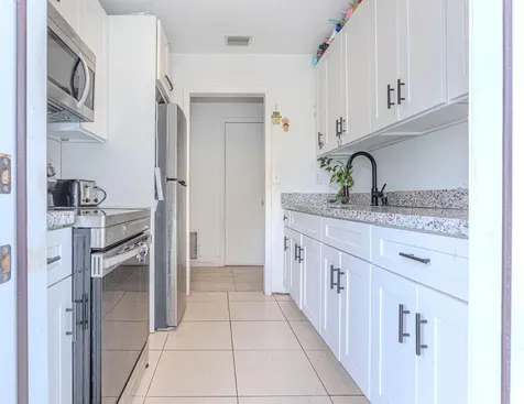 822 30th Court West Palm Beach FL 33407