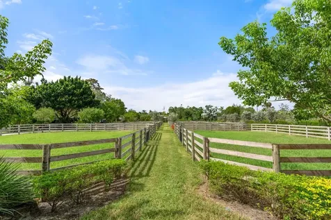 1754 B Road Loxahatchee Groves FL 33470