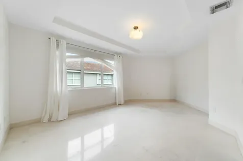8022 Nw 114th Place Doral FL 33178