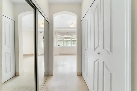 8022 Nw 114th Place Doral FL 33178