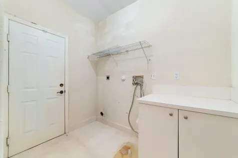 8022 Nw 114th Place Doral FL 33178