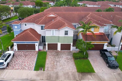 8022 Nw 114th Place Doral FL 33178