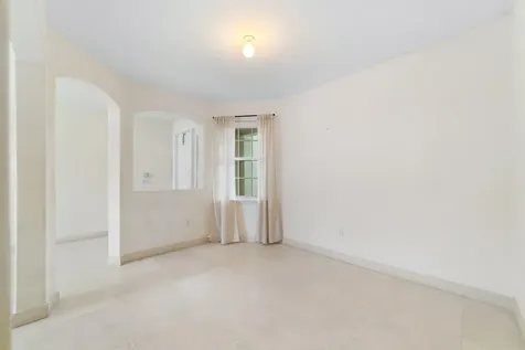 8022 Nw 114th Place Doral FL 33178