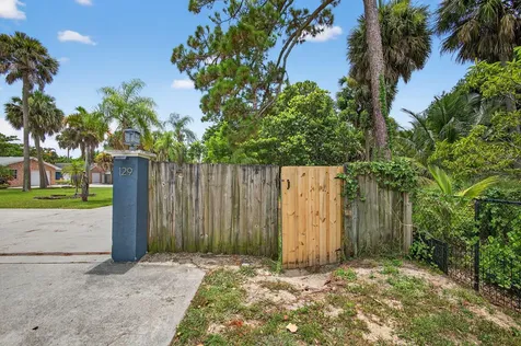 129 Fleming Avenue Greenacres FL 33463