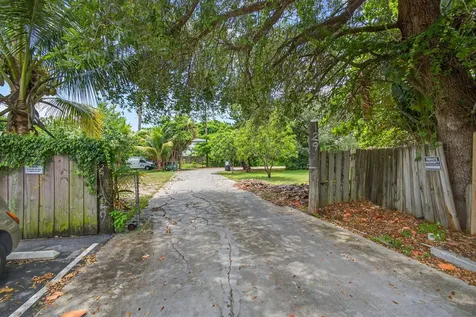 129 Fleming Avenue Greenacres FL 33463
