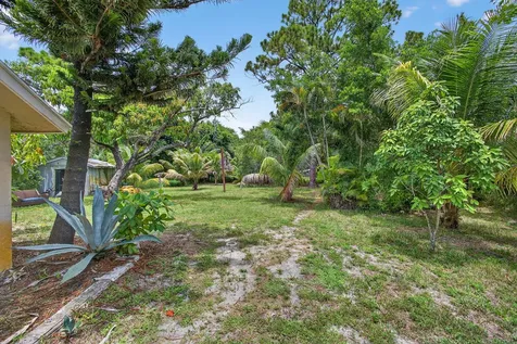 129 Fleming Avenue Greenacres FL 33463