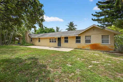 129 Fleming Avenue Greenacres FL 33463