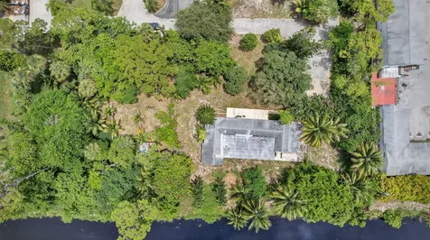 129 Fleming Avenue Greenacres FL 33463