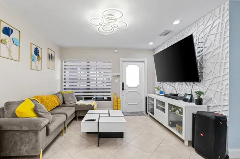 5511 Columbus Road West Palm Beach FL 33405