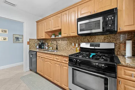 5511 Columbus Road West Palm Beach FL 33405
