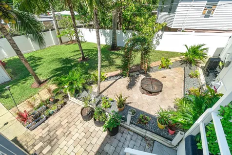 5511 Columbus Road West Palm Beach FL 33405