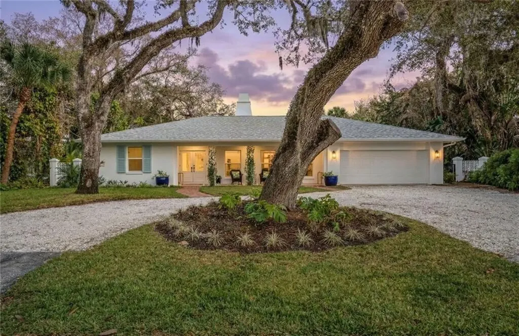 4120 Indian River Drive Vero Beach FL 32963