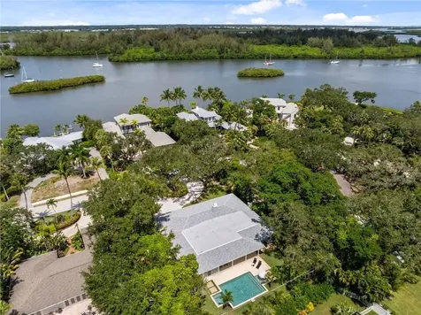 4120 Indian River Drive Vero Beach FL 32963