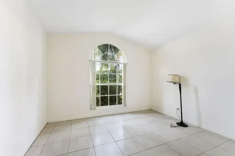 225 Preserve Court Royal Palm Beach FL 33411