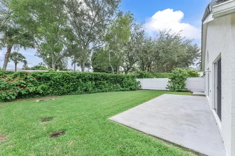 225 Preserve Court Royal Palm Beach FL 33411