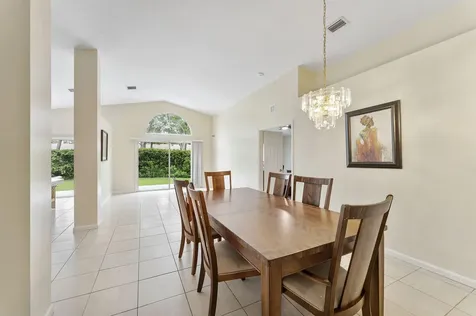 225 Preserve Court Royal Palm Beach FL 33411