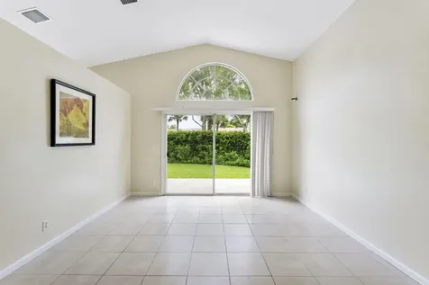 225 Preserve Court Royal Palm Beach FL 33411