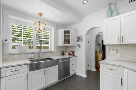 528 32nd Street West Palm Beach FL 33407