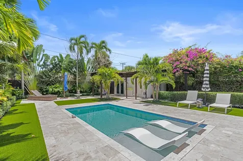 528 32nd Street West Palm Beach FL 33407