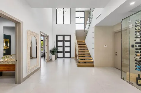 499 Ne 4th Street Boca Raton FL 33432