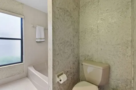 3180 Nw 6th Street Delray Beach FL 33445