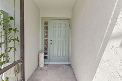 3180 Nw 6th Street Delray Beach FL 33445