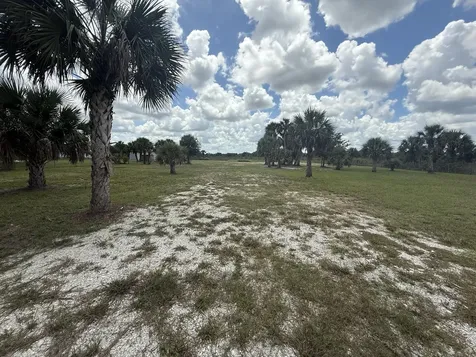 19374 NW 302 Okeechobee FL 34972