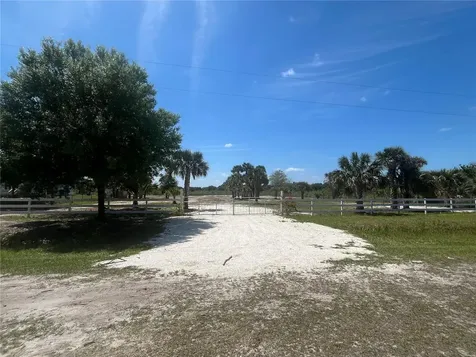 19374 NW 302 Okeechobee FL 34972