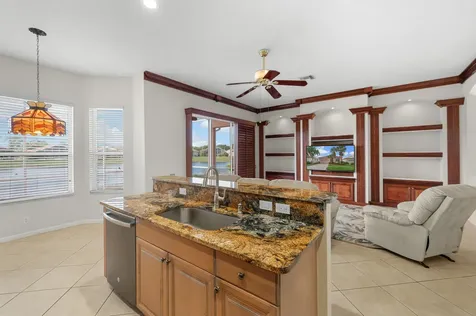 241 Nw Toscane Trail Port Saint Lucie FL 34986