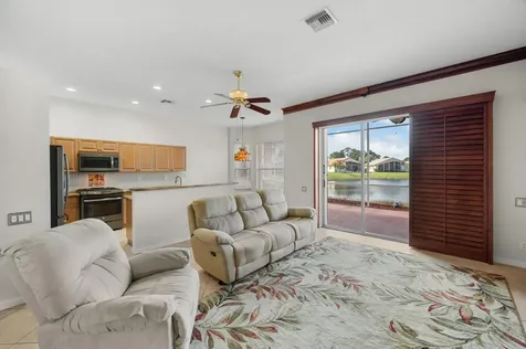 241 Nw Toscane Trail Port Saint Lucie FL 34986