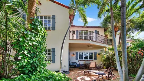 1028 Coralina Lane Delray Beach FL 33483