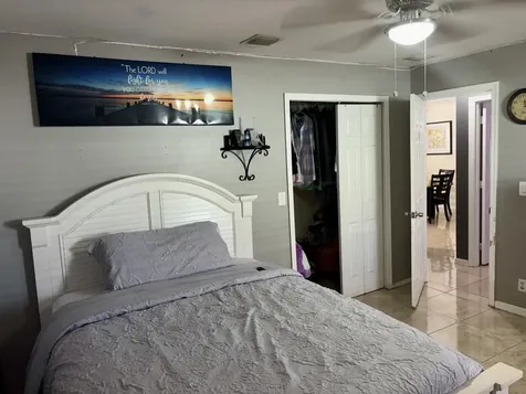 981 Sw Mccomkle Avenue Port Saint Lucie FL 34953