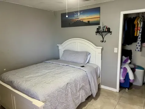 981 Sw Mccomkle Avenue Port Saint Lucie FL 34953
