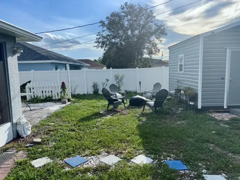 981 Sw Mccomkle Avenue Port Saint Lucie FL 34953