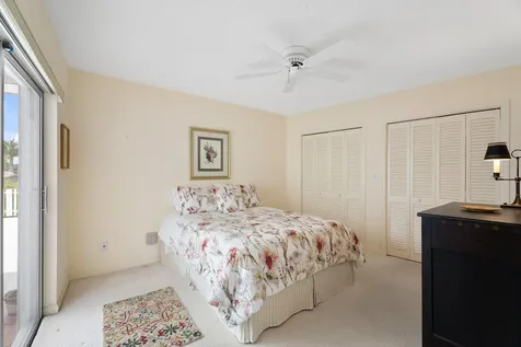 371 Wilma Circle Riviera Beach FL 33404