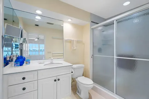 371 Wilma Circle Riviera Beach FL 33404