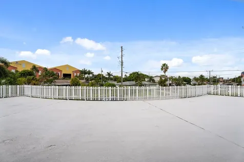 371 Wilma Circle Riviera Beach FL 33404
