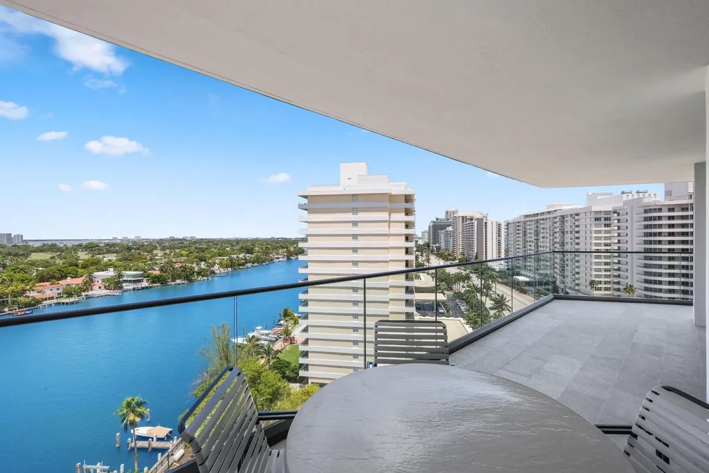 5500 Collins Avenue Miami Beach FL 33140