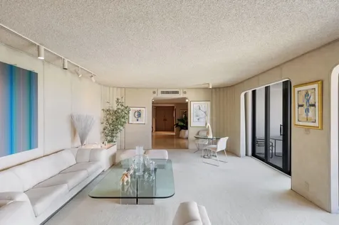 5500 Collins Avenue Miami Beach FL 33140