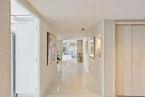 5500 Collins Avenue Miami Beach FL 33140