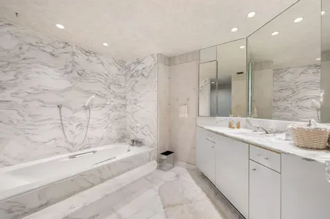 5500 Collins Avenue Miami Beach FL 33140