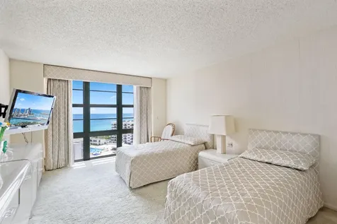 5500 Collins Avenue Miami Beach FL 33140