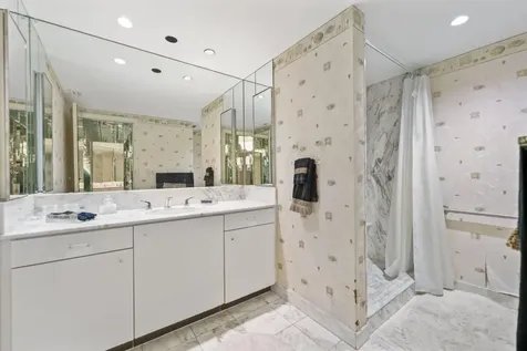5500 Collins Avenue Miami Beach FL 33140