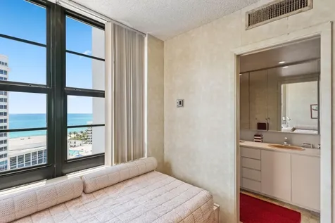 5500 Collins Avenue Miami Beach FL 33140